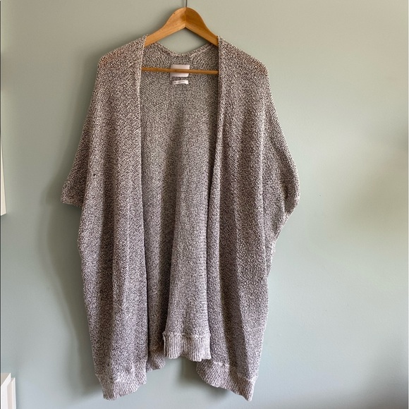 Aritzia cardigan - Picture 2 of 6